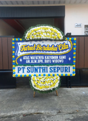 Papan Bunga Duka di Putut Tawuluh